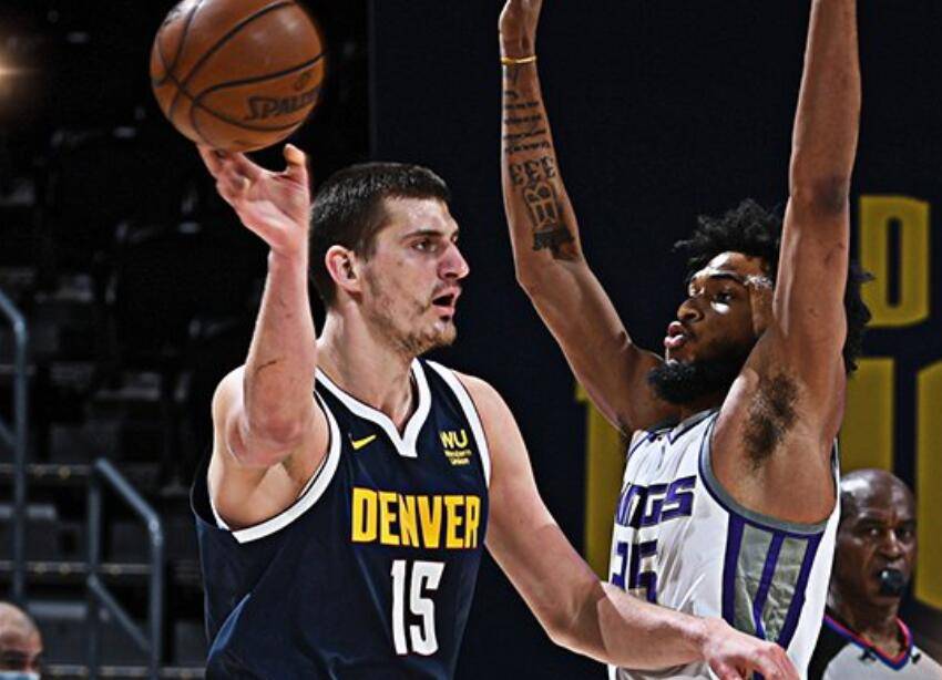 体育直击CBA：辽宁击败同曦领跑联盟