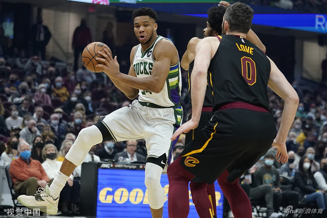 [国内球]奥斯卡解围失误 泽卡外脚背撩射破门.