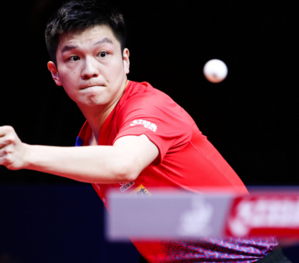 湖人豪取两 湖人豪取两