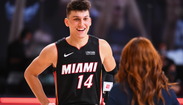 11日预约 11日预约